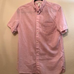 Men’s short sleeved button down